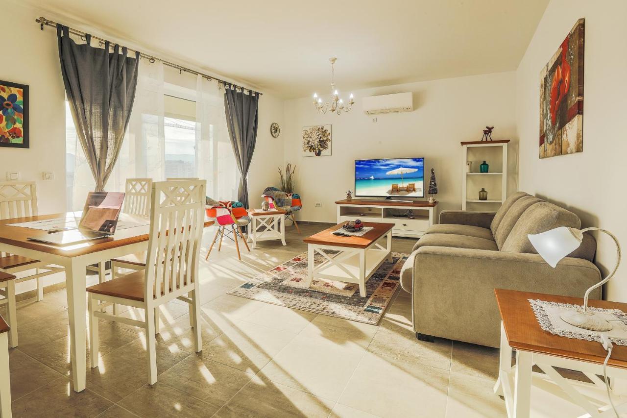 Elegant Sophia'S Apartment 브라쇼브 외부 사진