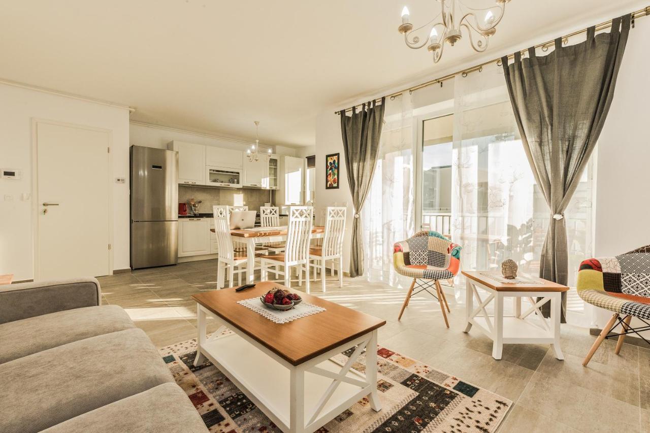 Elegant Sophia'S Apartment 브라쇼브 외부 사진